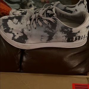 No bull camo size 9.5 shoes worn twice